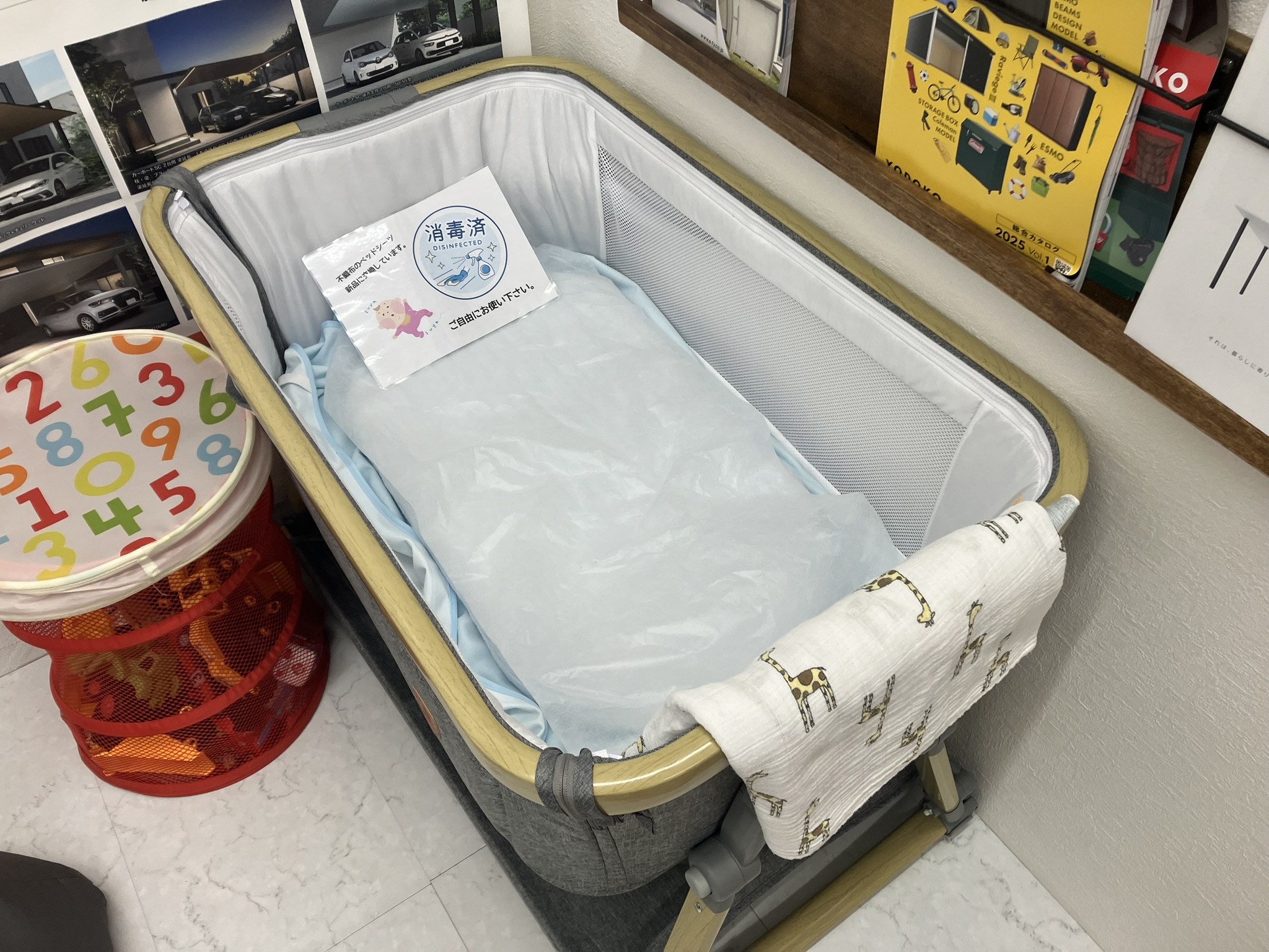 乳児用ベッド